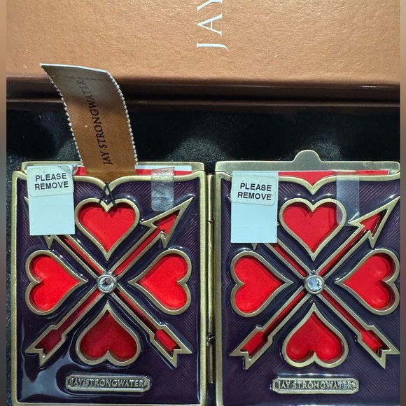 JAY STRONGWATER RARE VINTAGE DOUBLE HEART’s FRAME. 
NEW
5041 - Picture 2 of 2